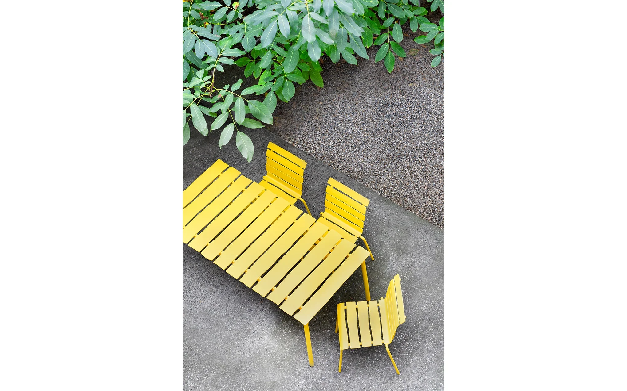 Aligned dining table - large - Image 10