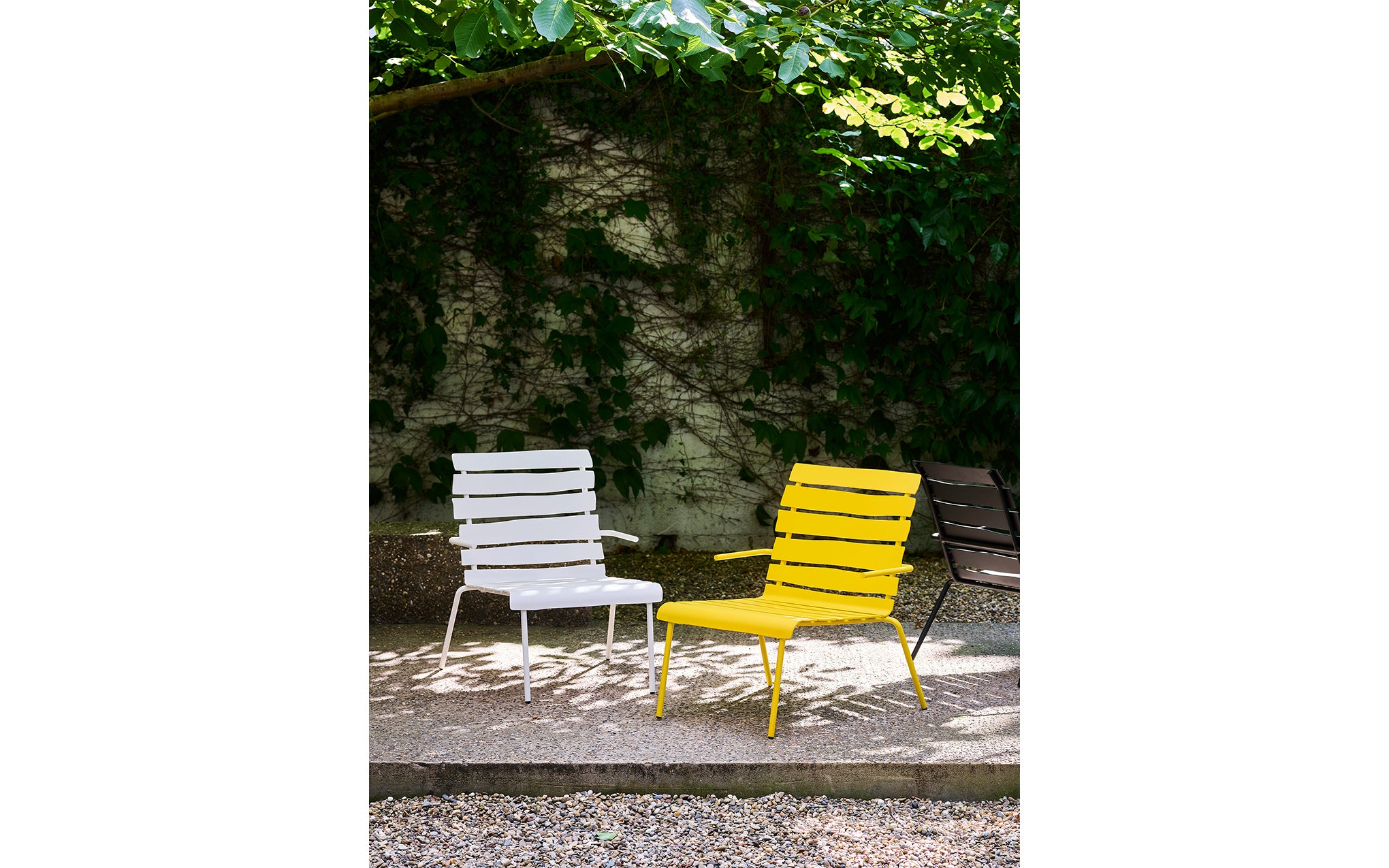 Aligned lounge chair - Image 5