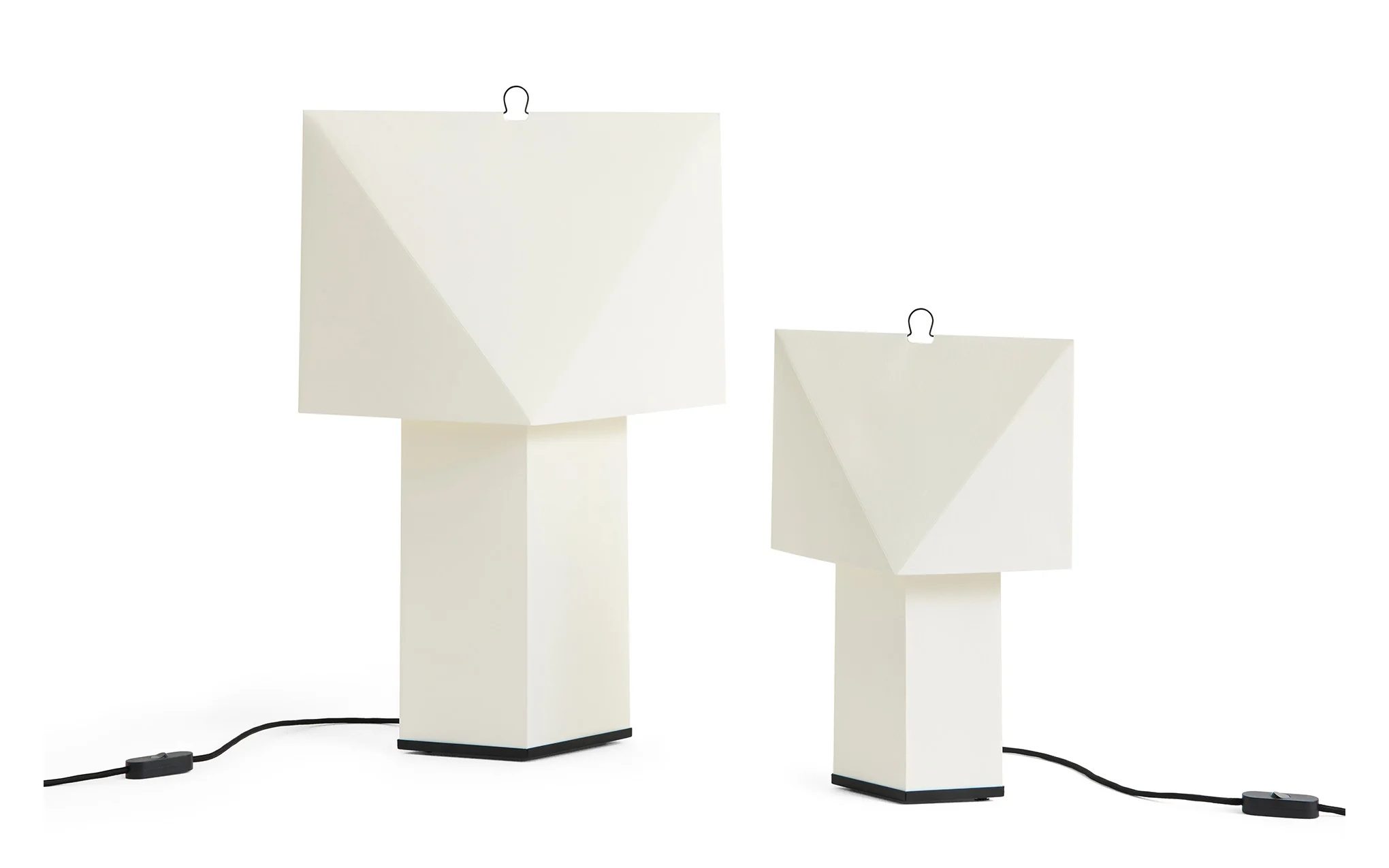 Aplat table lamp