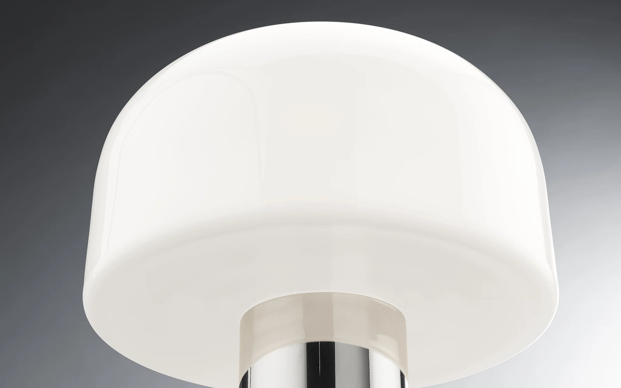 Bellhop Glass T table lamp - Image 12