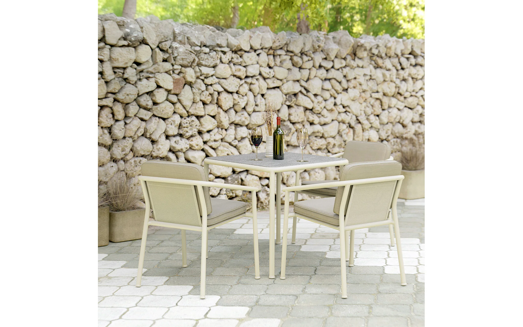 Campus outdoor square table - Image 9
