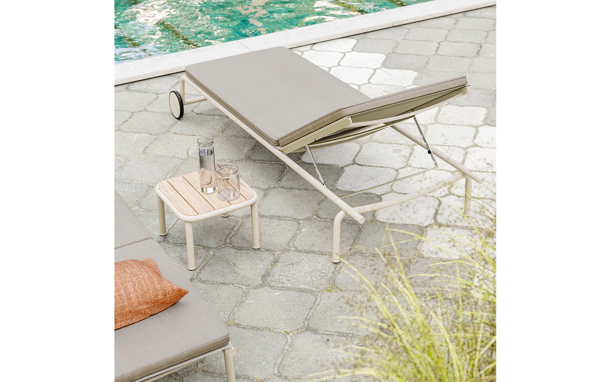 Campus outdoor sun lounger - Image 4