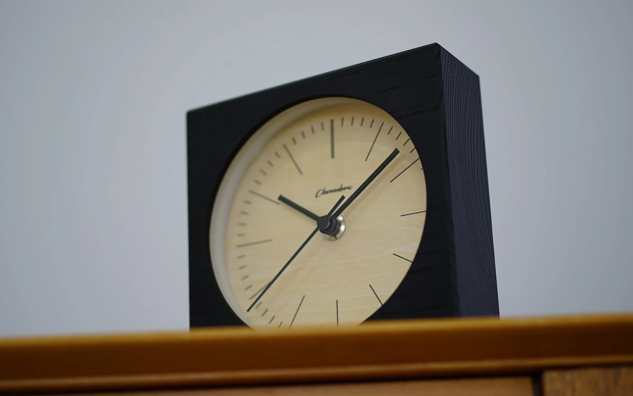 Chambre Line desk clock - Image 13