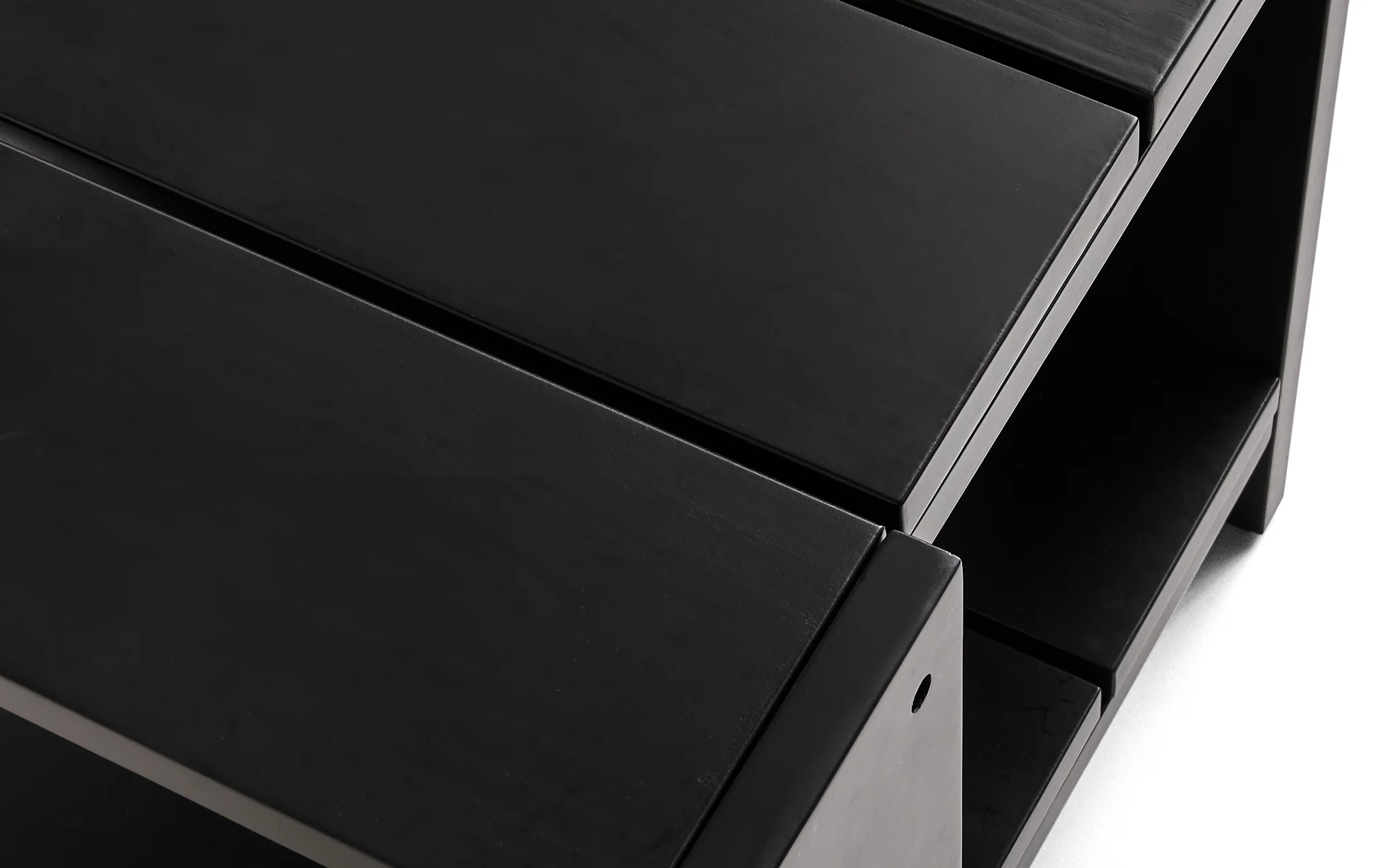 Crate side table - Image 6