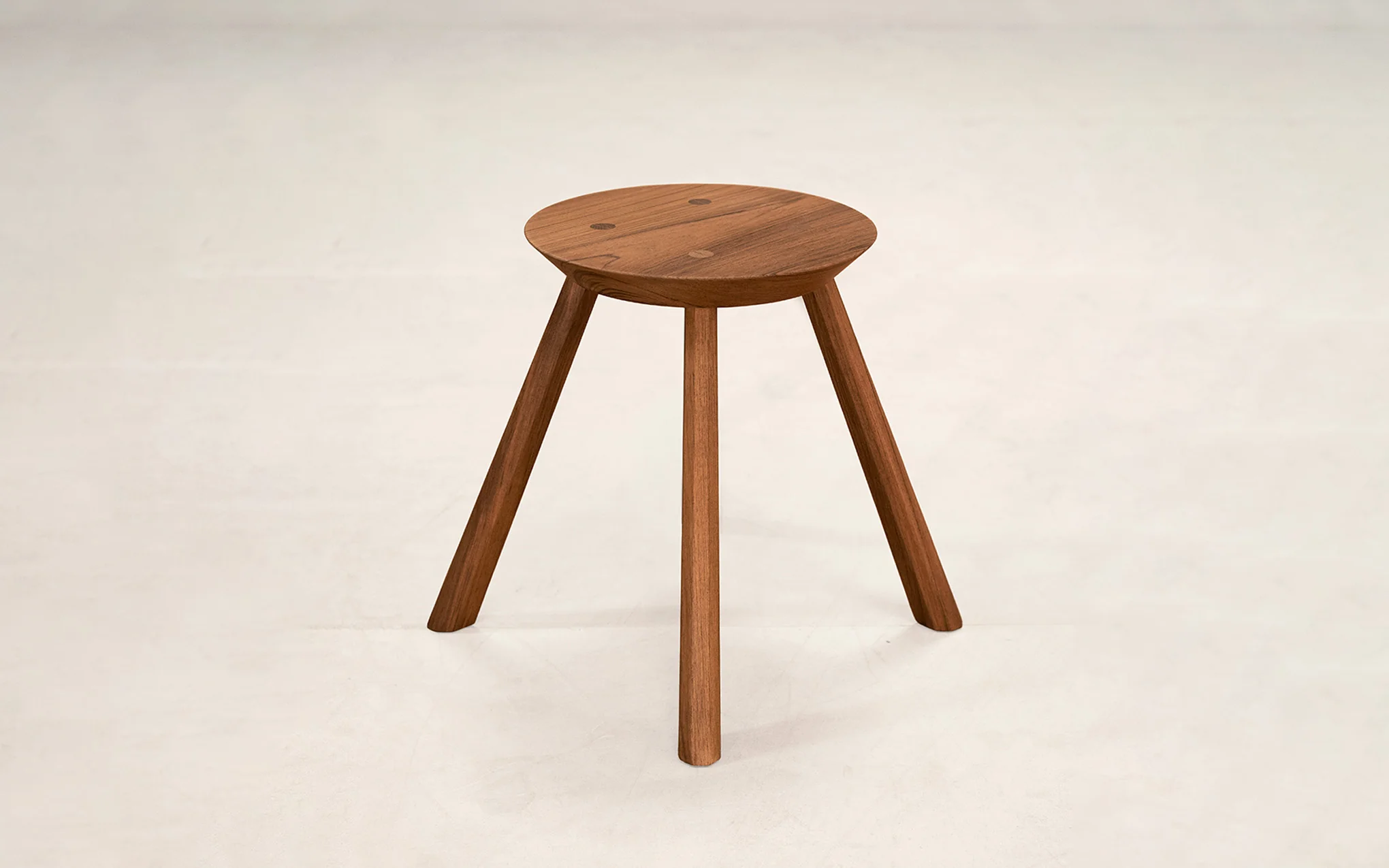 DW 01 stool - Image 2