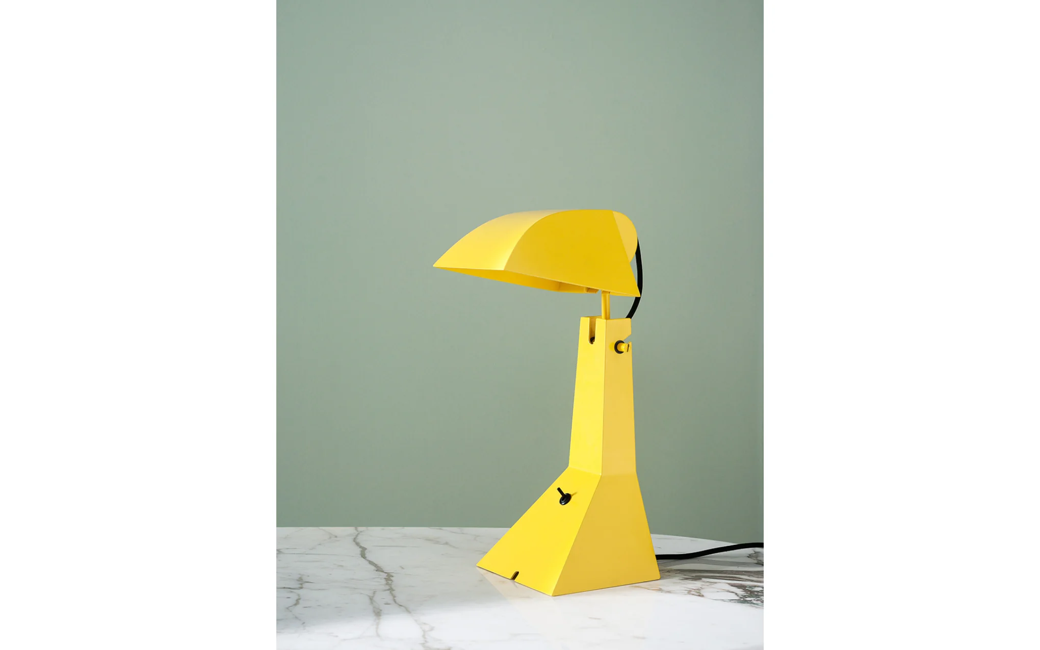 E63 table light - Image 5