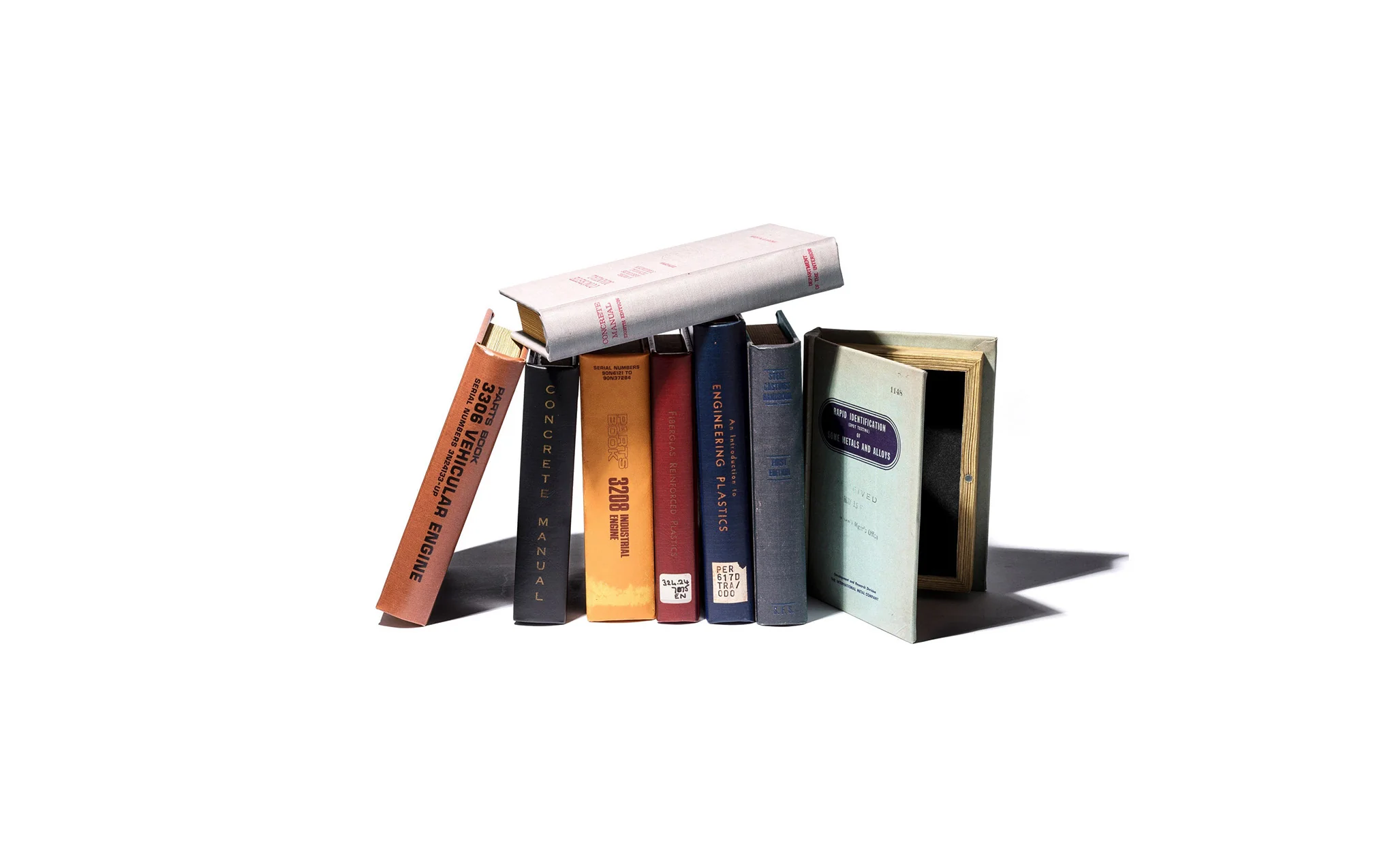 Empty book in red - Fiberglass Reinforced Plastics - Image 5