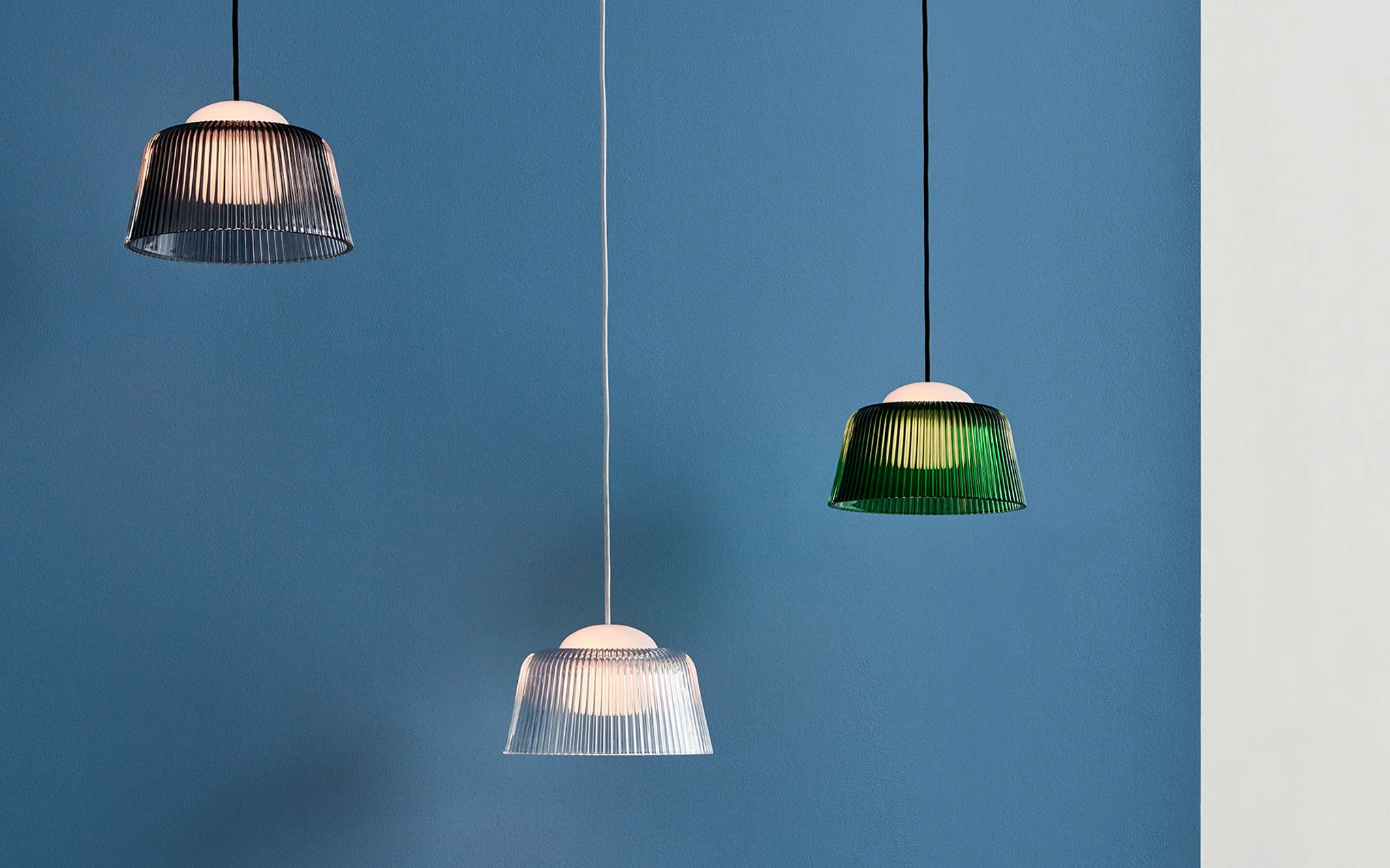Ex-Display Brim pendant - smoked grey - Image 5