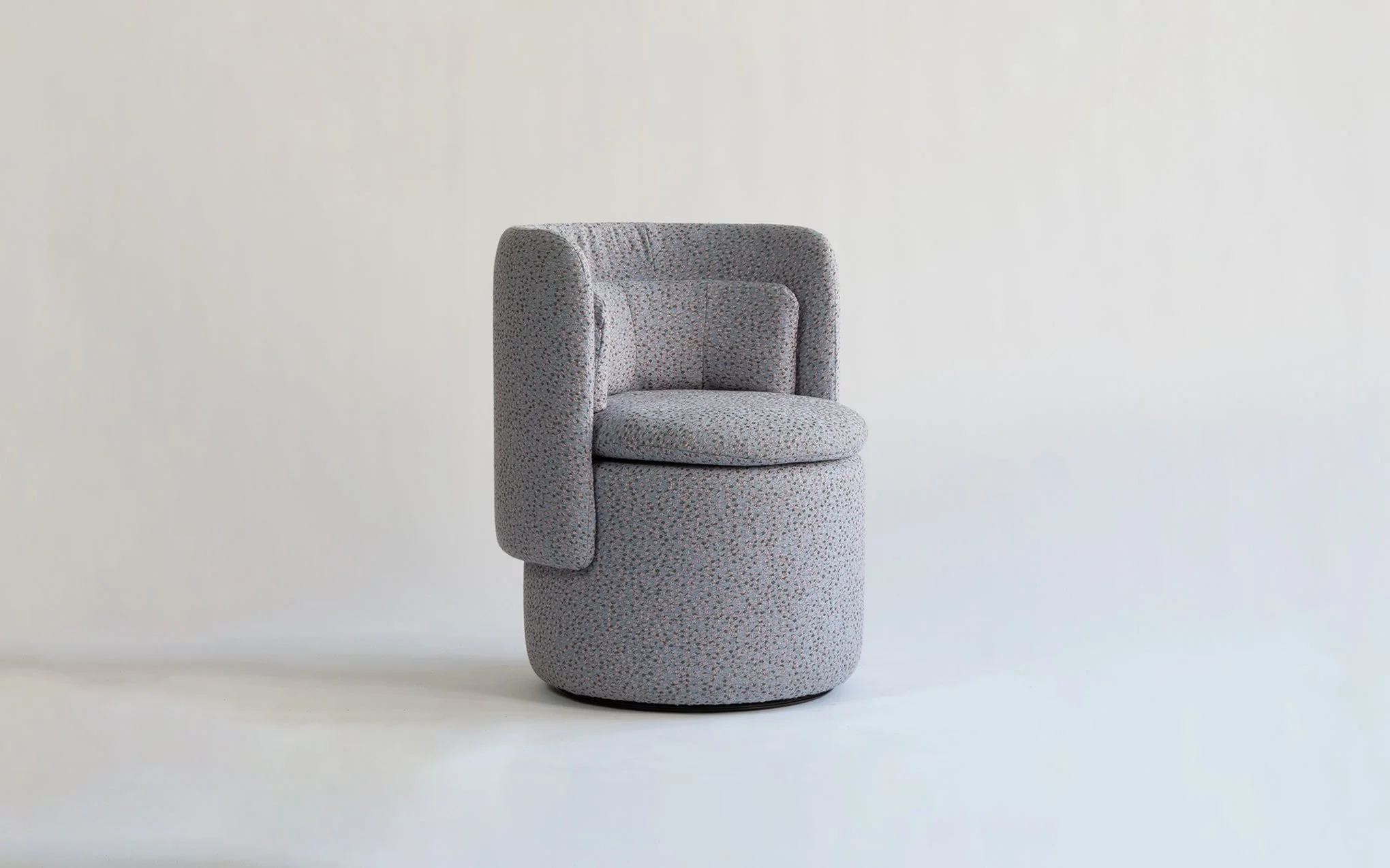 Ex-Display Group cocktail chair - Image 2