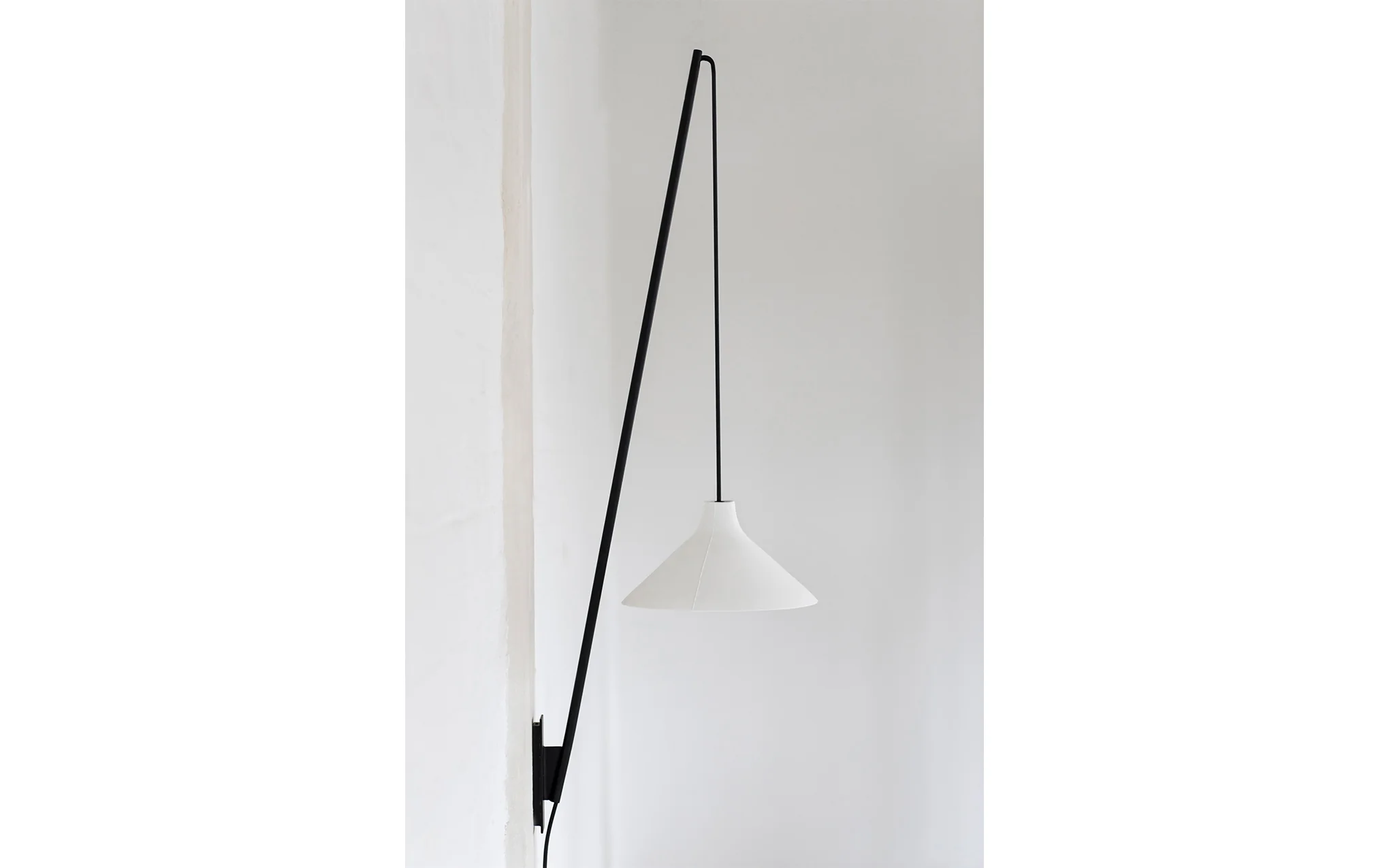 Ex-Display Seam wall light - small - Image 3
