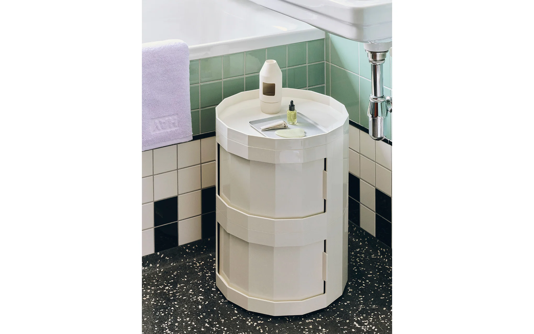 Facet cabinet 20 - Image 11