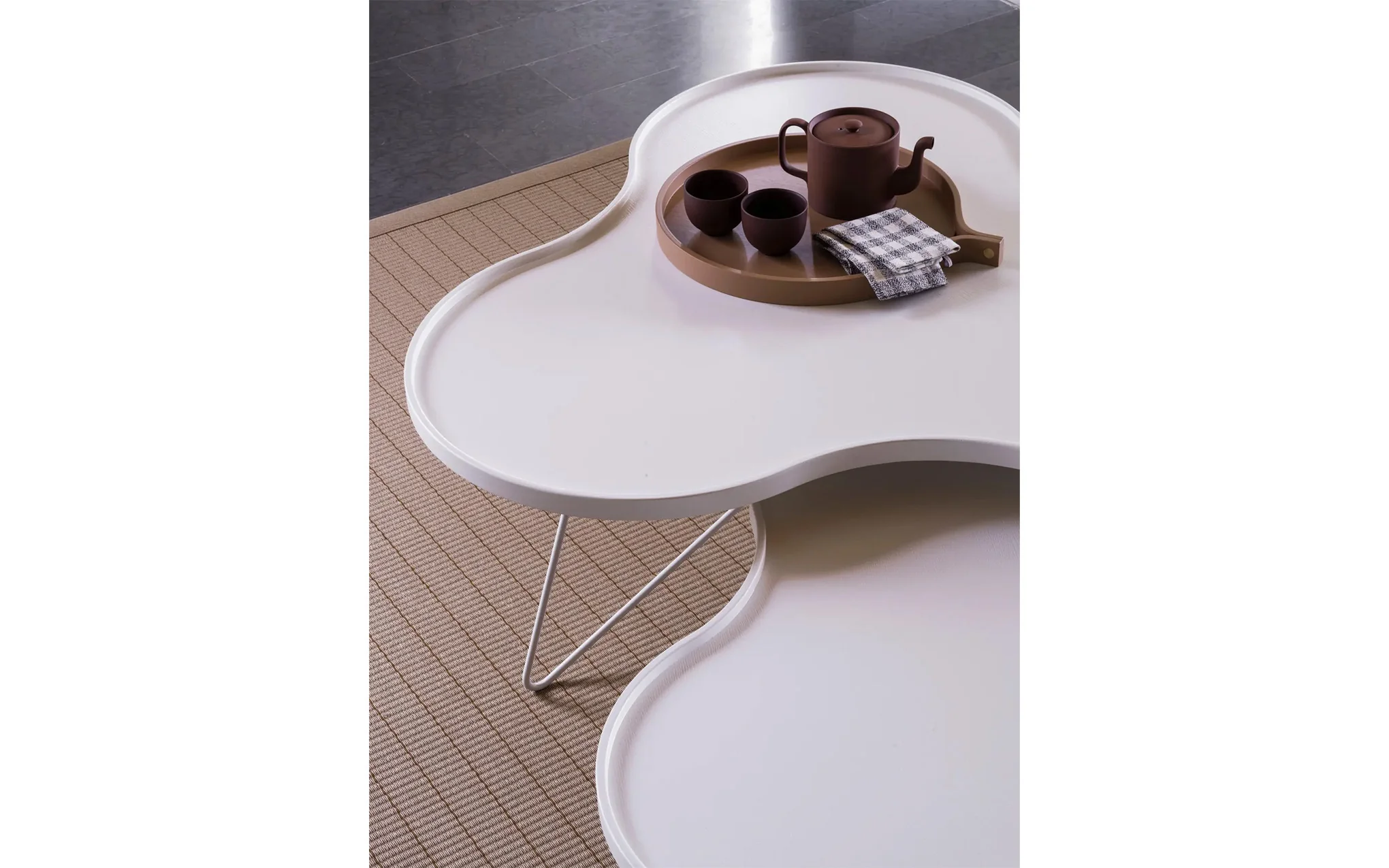 Flower mono table - Image 16