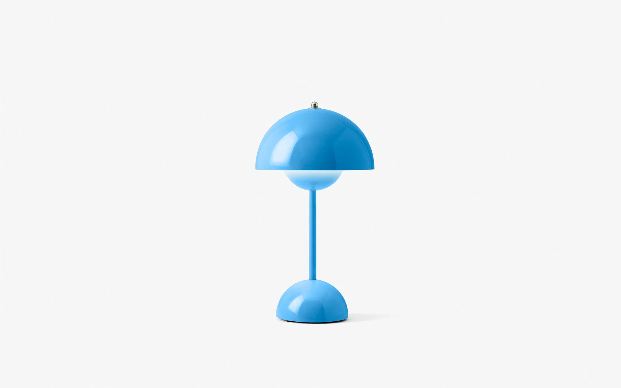Flowerpot VP9 portable table light