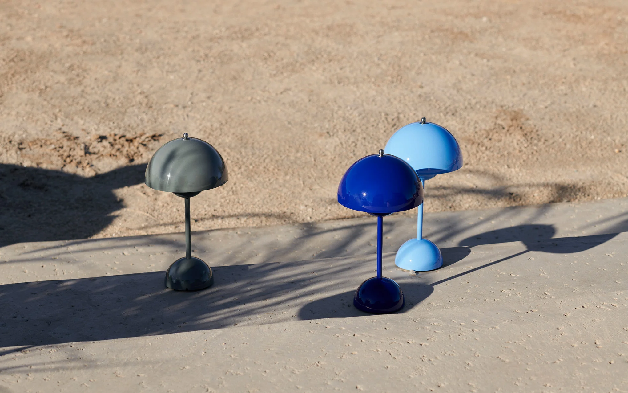 Flowerpot VP9 portable table light - Image 9