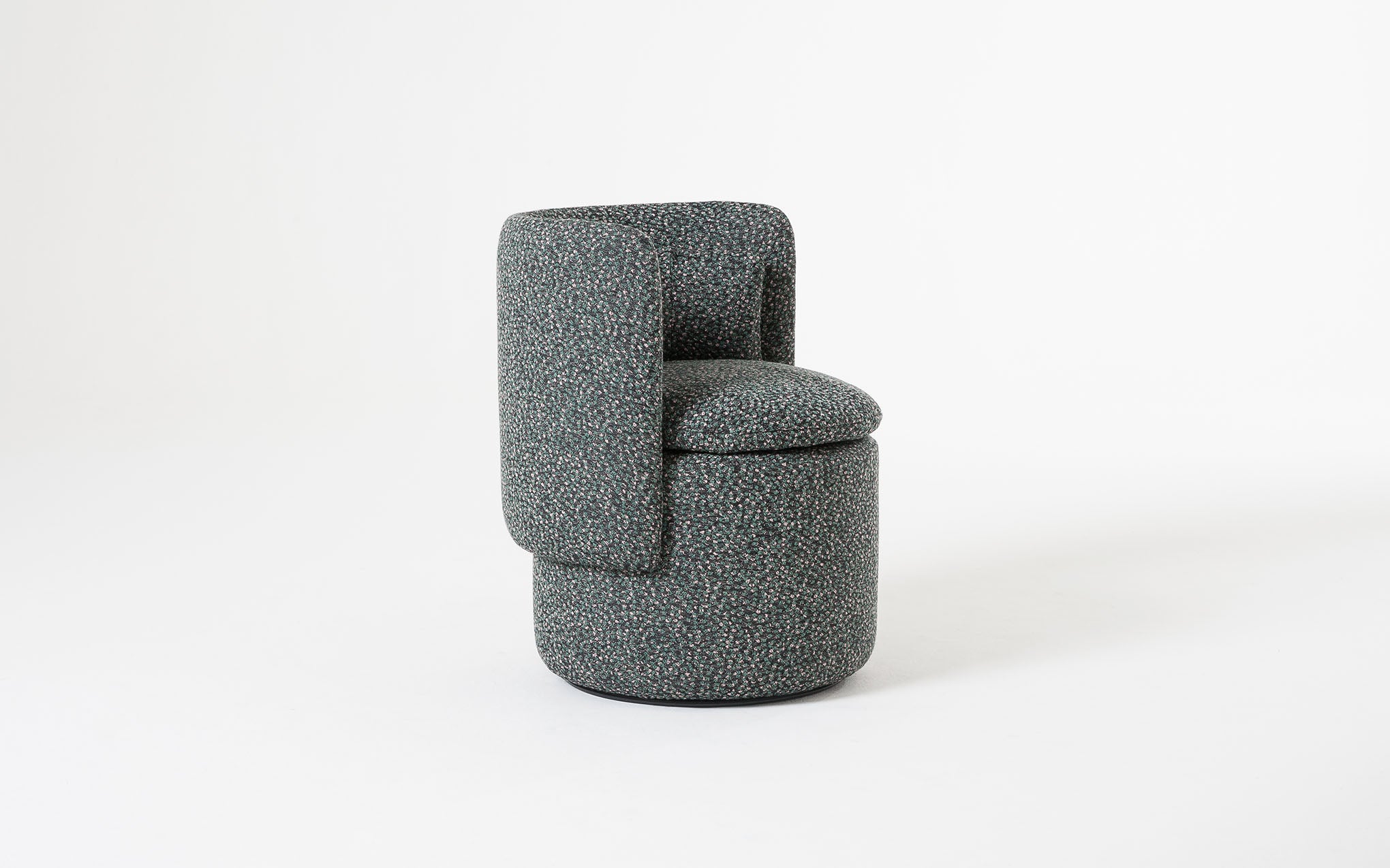 Group cocktail chair with swivel base - Image 11