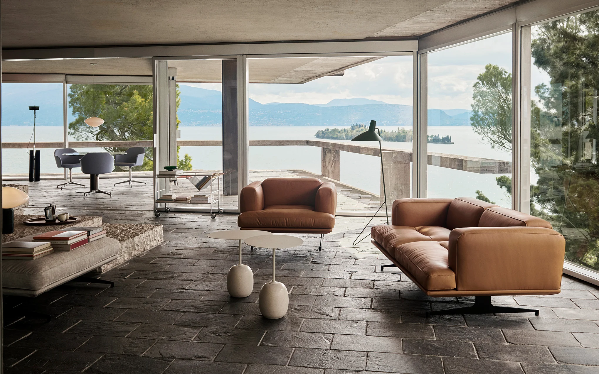 Inland AV22 two seat sofa - Image 18