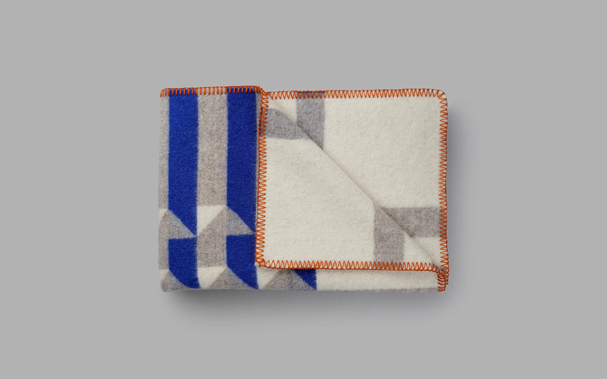 Kvam throw - blue - Image 2