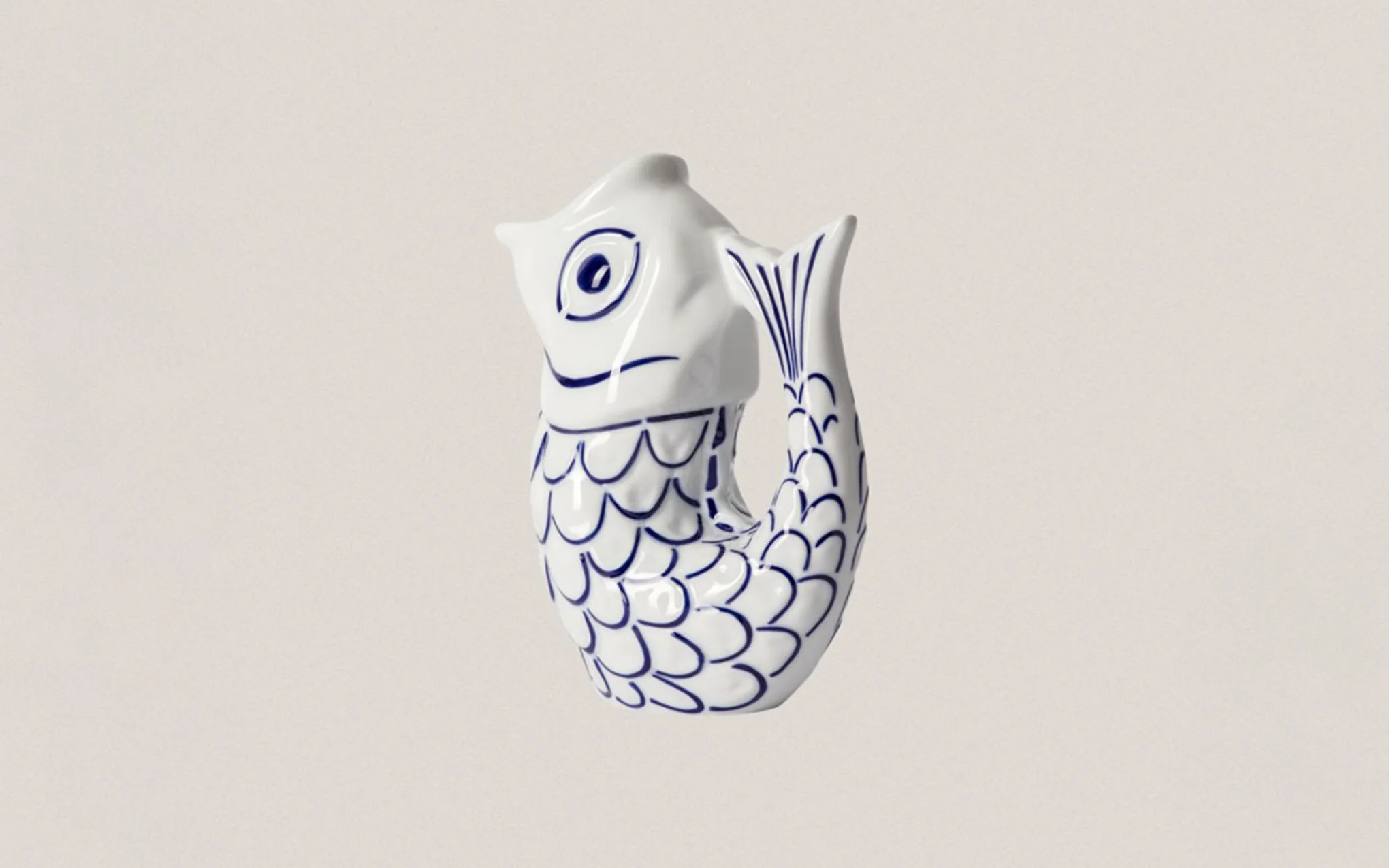 Peixe fish jug - filleted - Image 2
