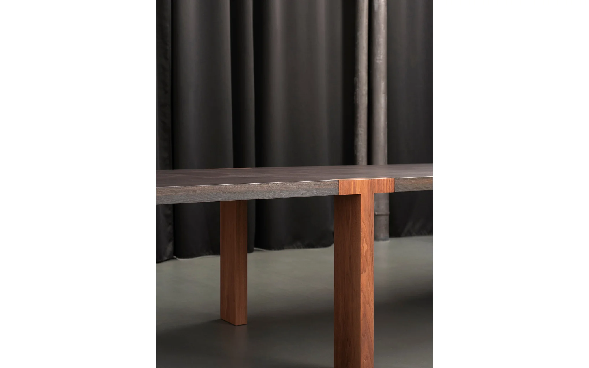 T dining table - Image 6