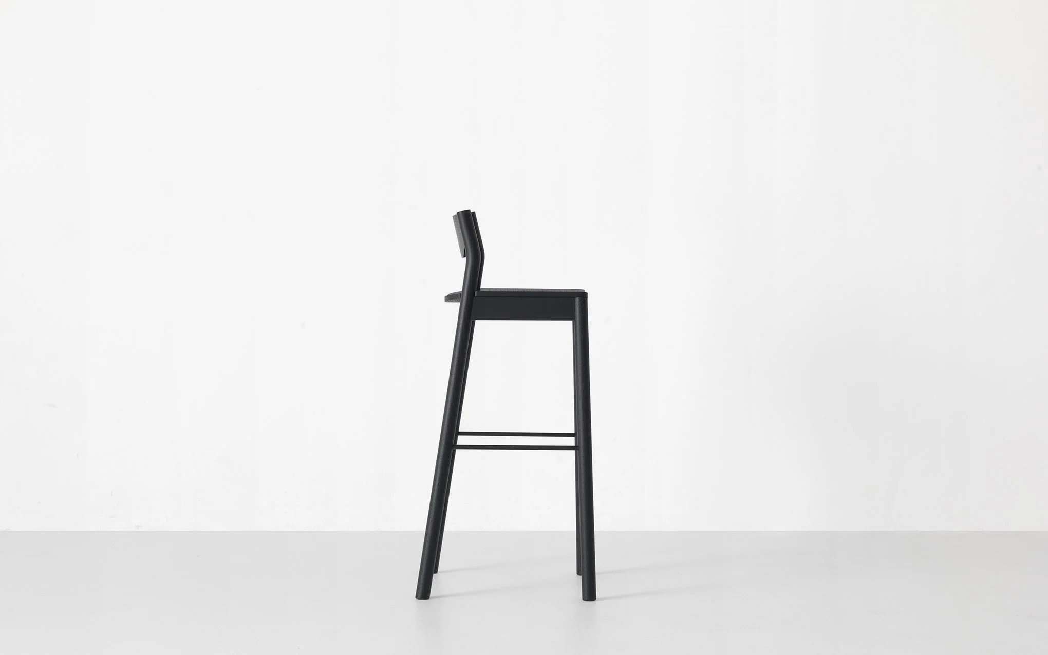 Tangerine stool with back