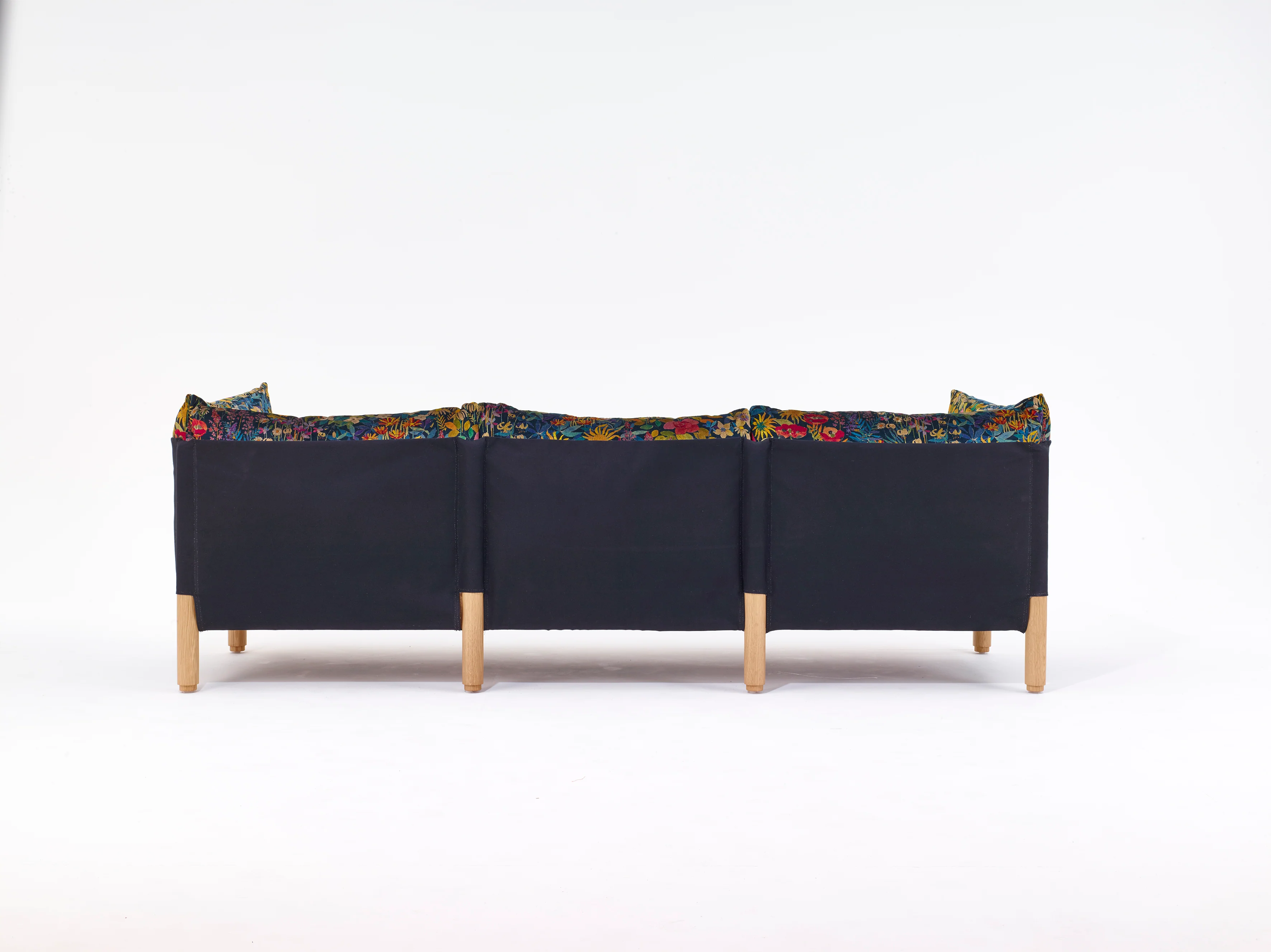 Tepee three seat sofa - oak, white sling - Image 56