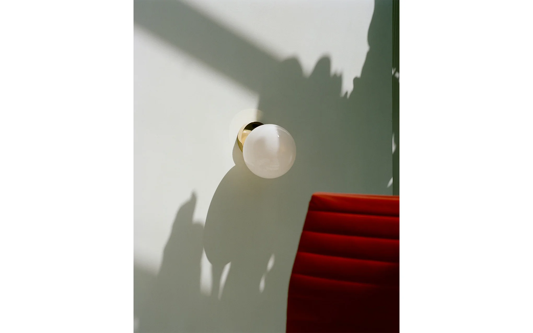 Tip of the Tongue wall/ceiling light - Image 4