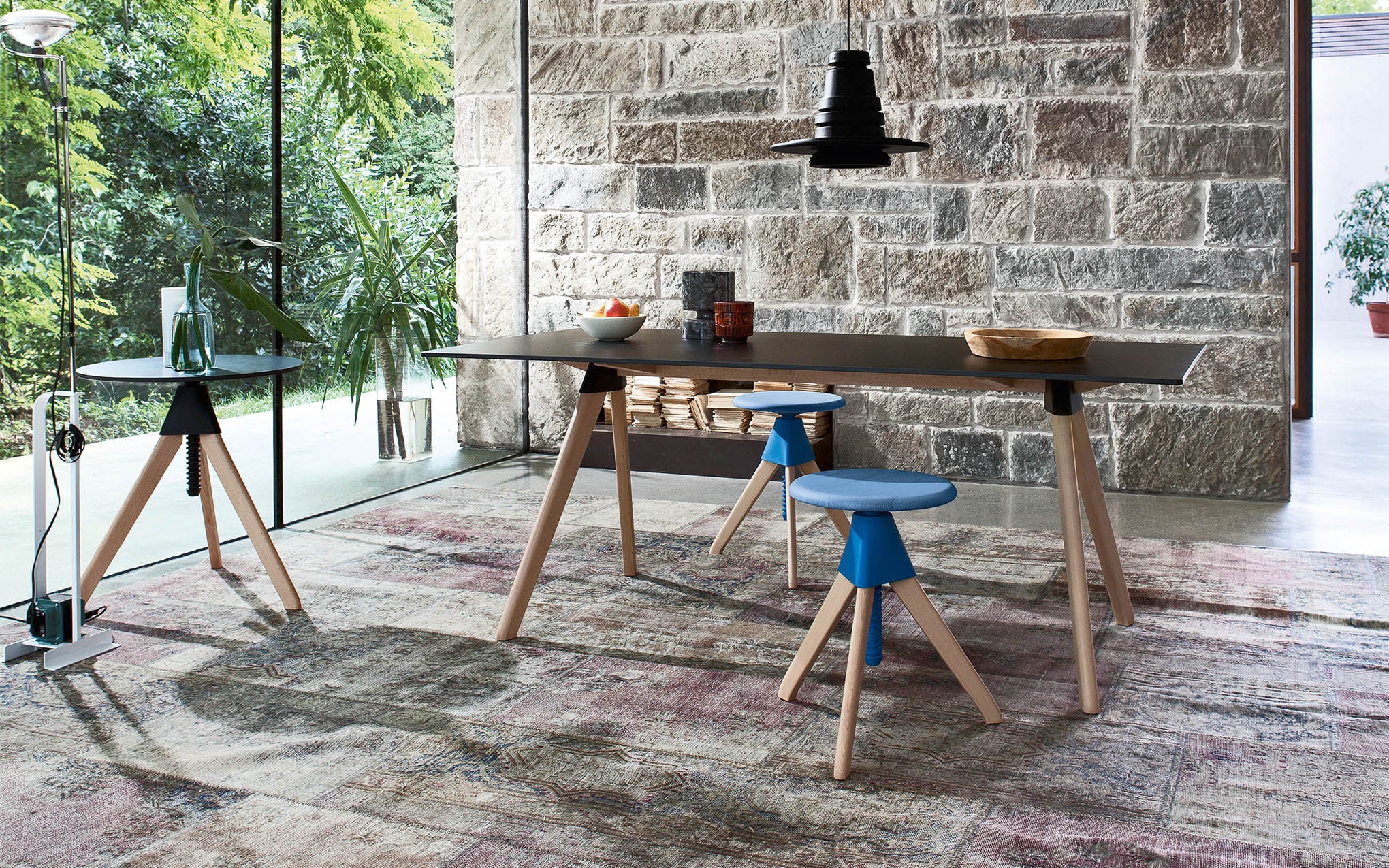Tom & Jerry swivel stools - Image 2