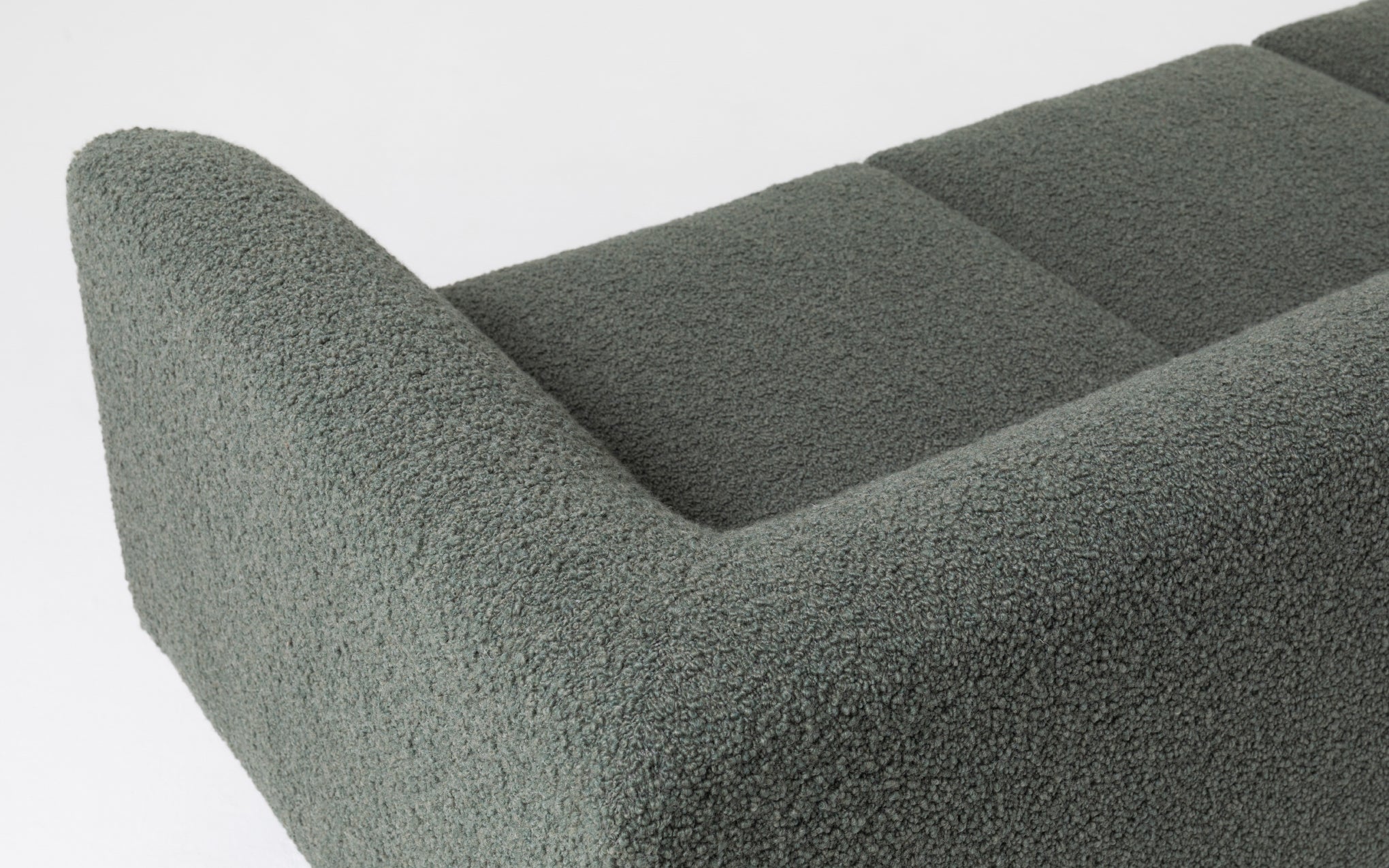 Woodgate three seat sofa - Image 4